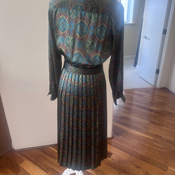 Talbots patterned dress - Picture 4 of 7